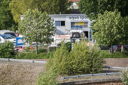 Aquasport Bootsservice im Schiersteiner Hafen